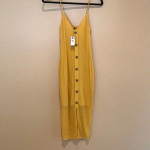 Button body con midi dress.